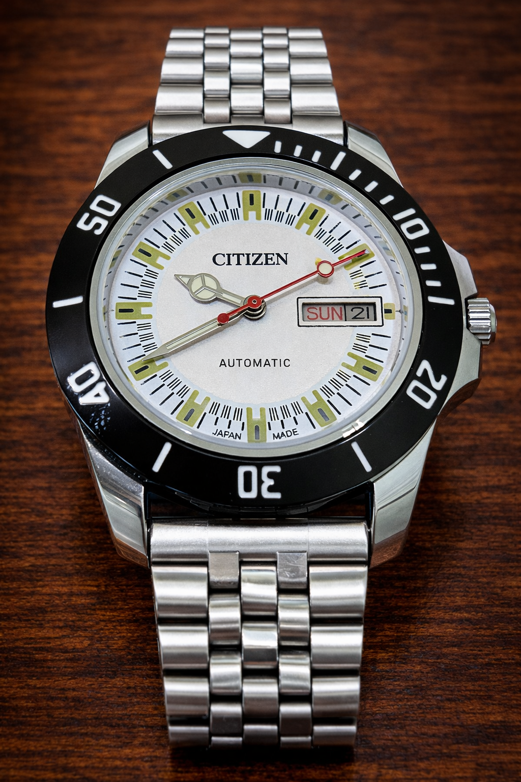 Vintage Citizen Diver Automatic 21 Jewels Day/Date Men's Wrist Watch - Image 3