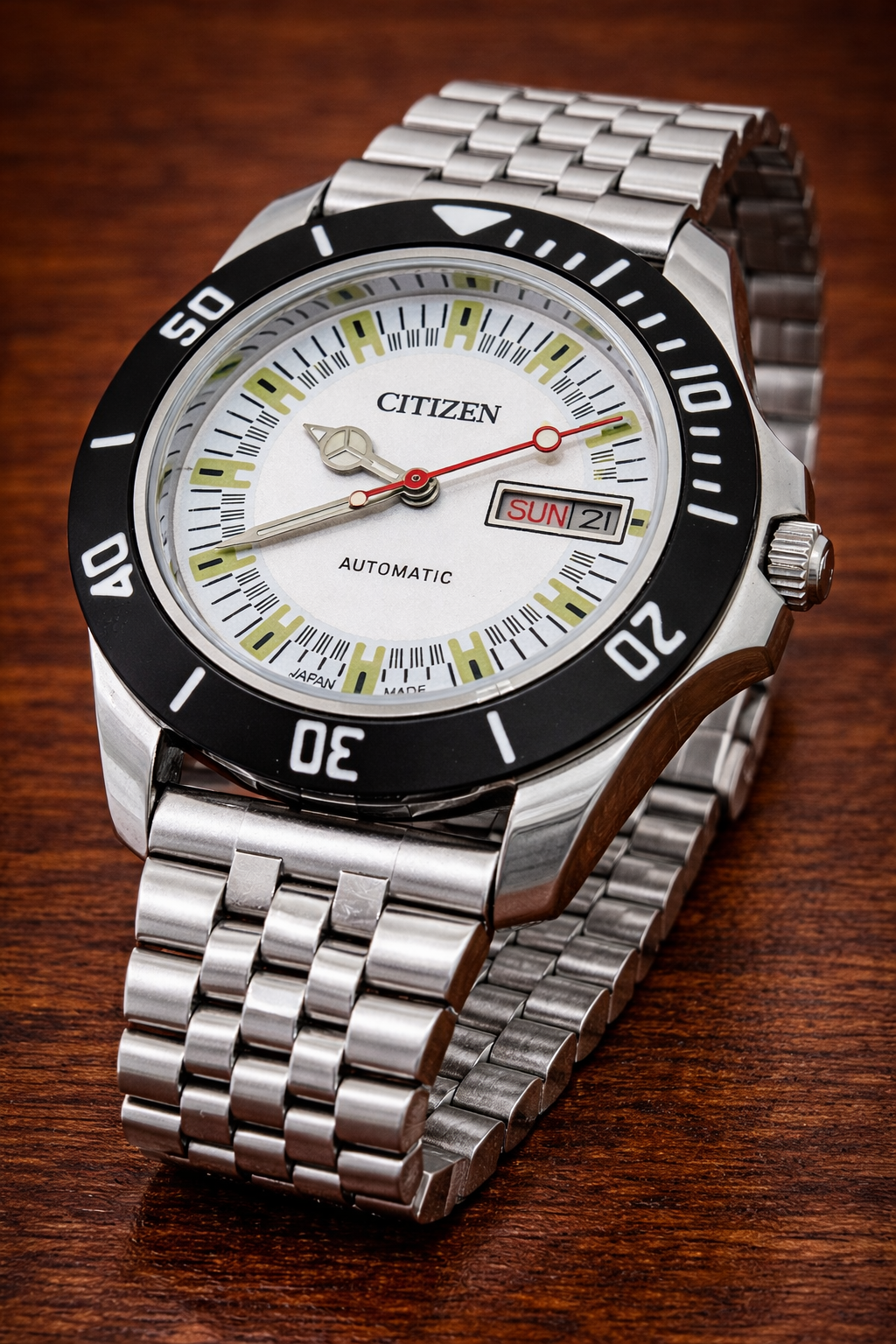 Vintage Citizen Diver Automatic 21 Jewels Day/Date Men's Wrist Watch