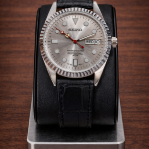 Vintage Seiko Automatic Silver Dial Day/Date Men's Wrist Watch