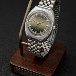 Vintage HMT Chirag Hand Winding 17 Jewel Two Tone Dial Men's Wrist Watch